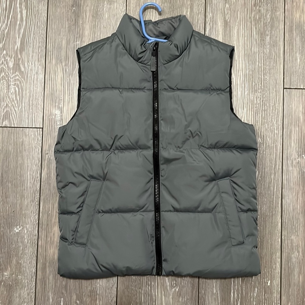Old Navy Light Green/Blue Puffer Vest - Size Medium (8)